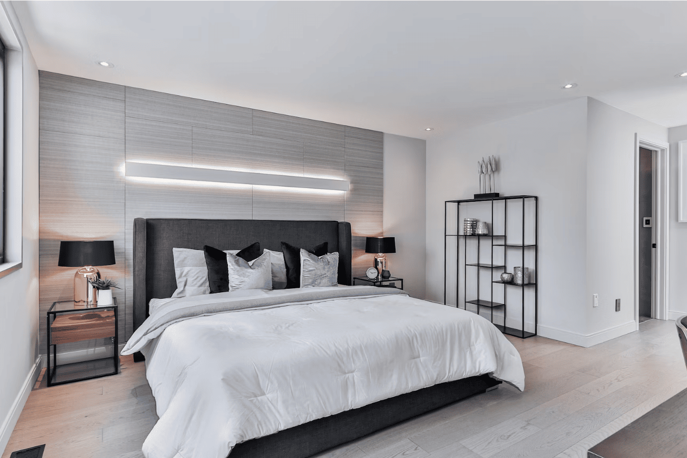 2 bedroom condos for sale in Calgary including 2 bed 2 bath condo listings