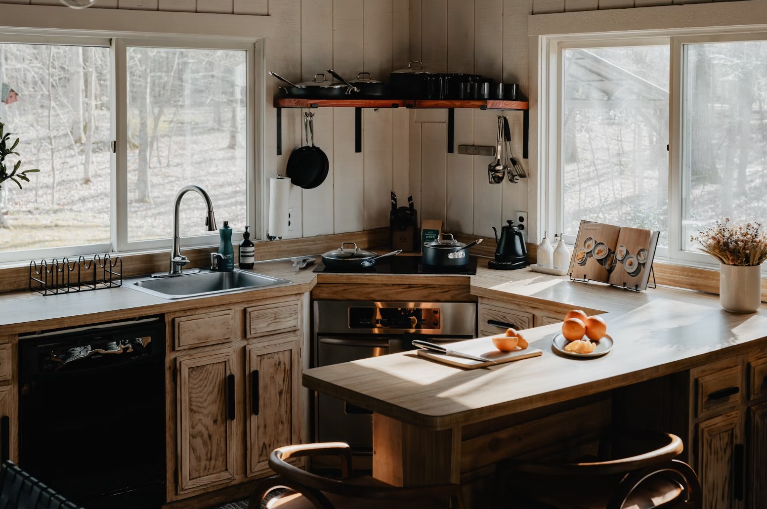 Deer Run homes for sale in SE Calgary, including detached houses, bungalows, townhomes and condos