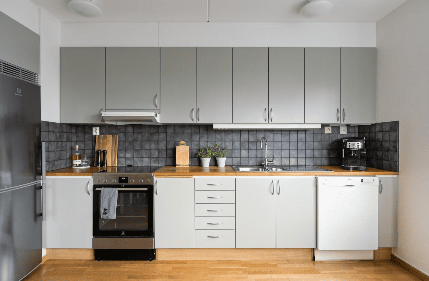NW Calgary homes for sale under $400,000 NW Calgary homes for sale from $300,000 to $400,000