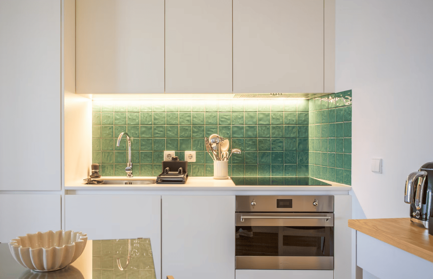 NW Calgary condos for sale under $300,000