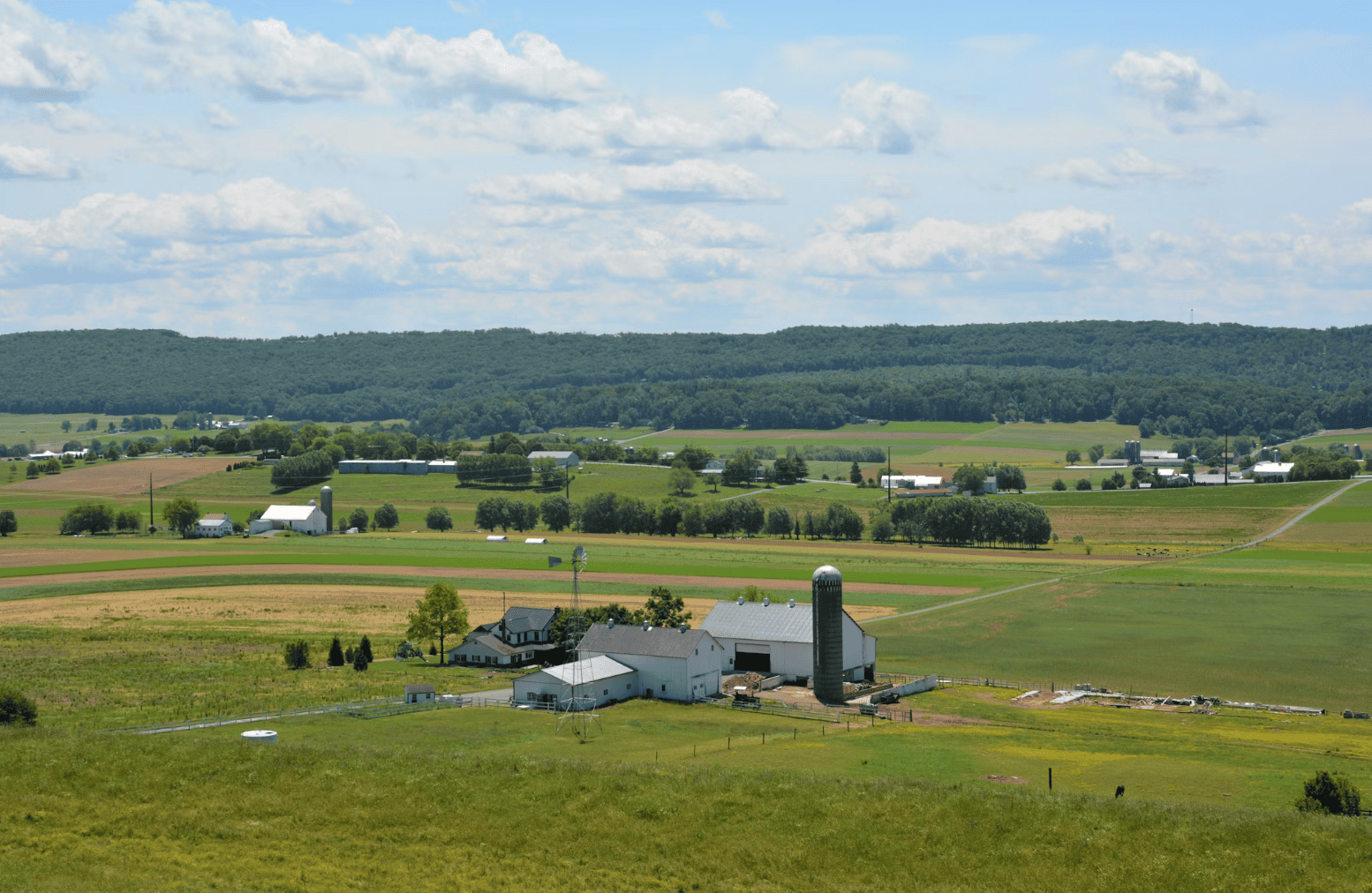 New acreage listings in Southern Alberta, including country homes, land and rural properties