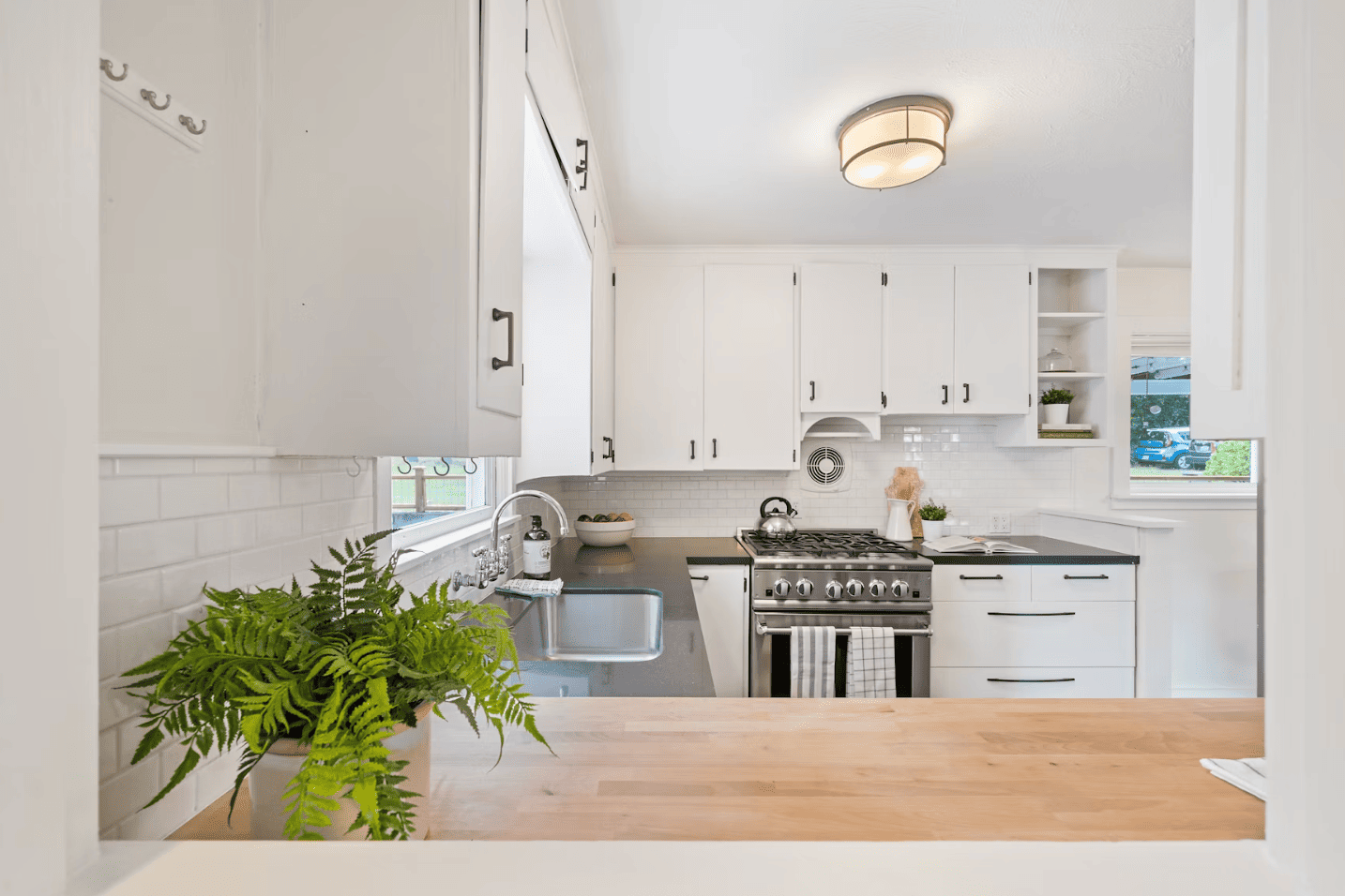 SE Calgary condos for sale from $650,000 to $799,999